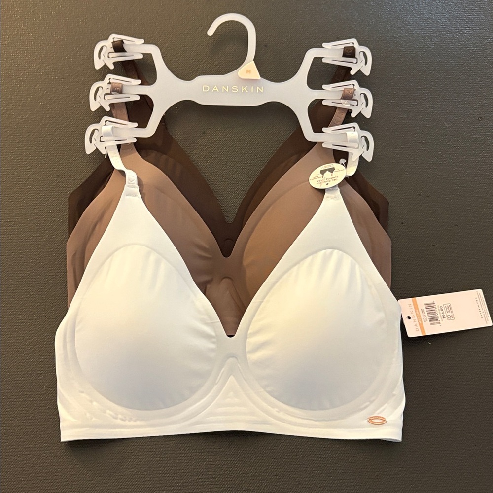 NWT 3-Pk Danskin Gel Bonded Wireless Lounge Bras - Sz. M